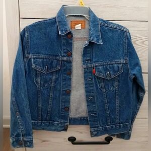 Levis denim jean jacket medium
